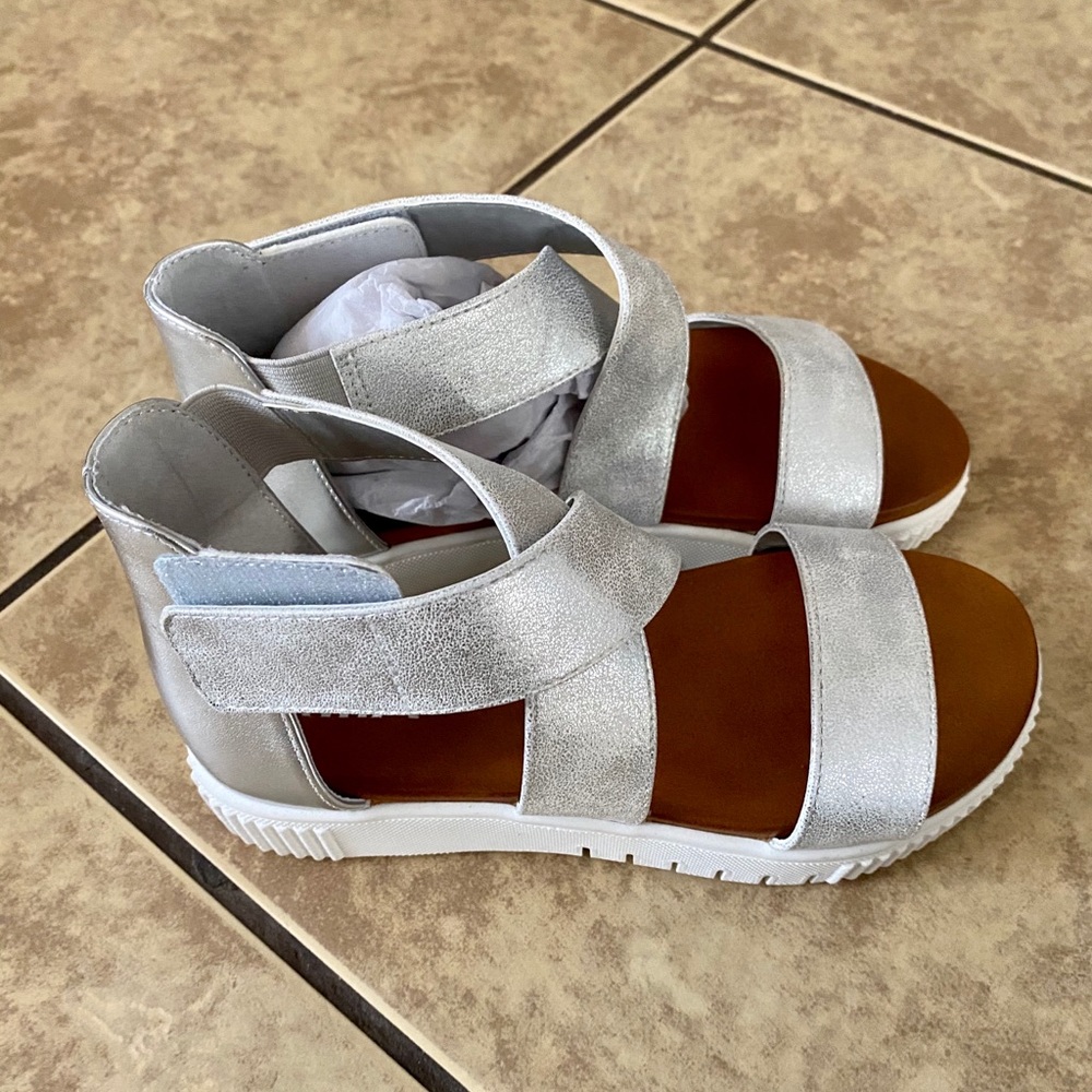 MIA Kids Girl's Minka Sandals